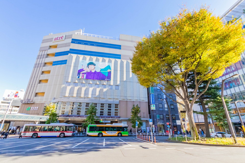 恵比寿駅東口の風景