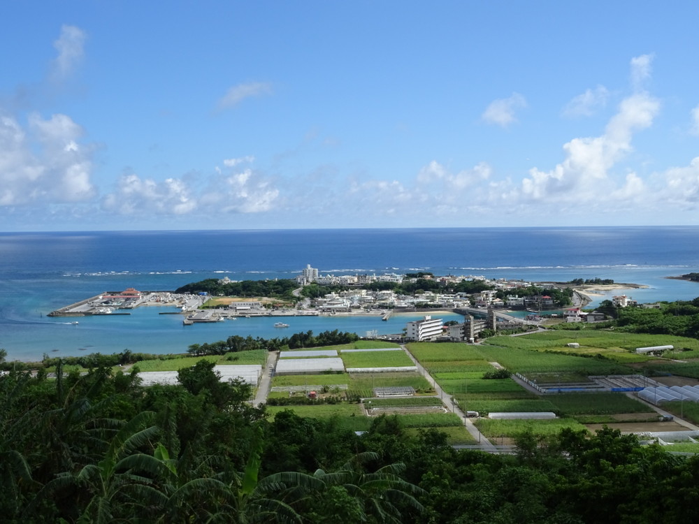 本島から見える奥武島