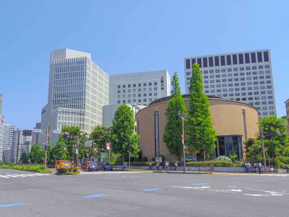 四ツ谷駅-駅前の交差点