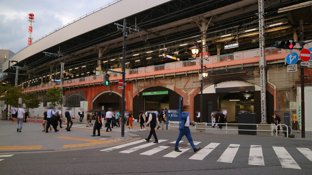 新橋駅烏森口