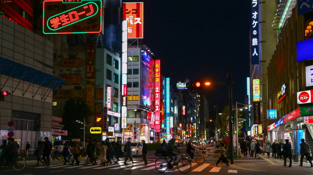 夜の高田馬場